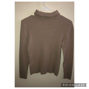 Turtle neck long sleeves